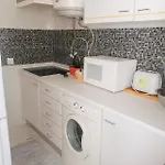 Da Rocha 1 Bedroom With Balcony شقة